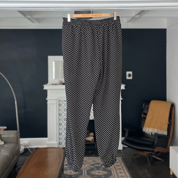 Pink Martini summer pants (Size M) - Picture 4 of 4